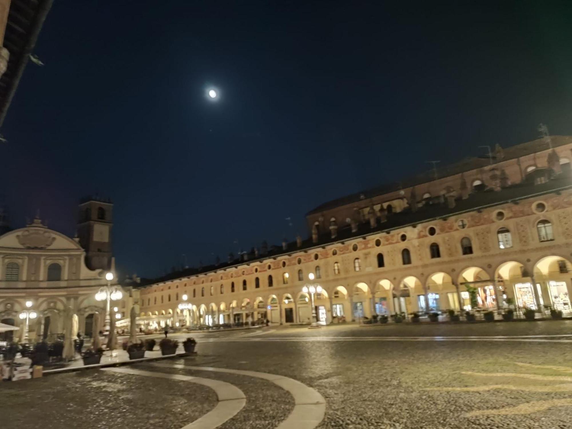 Il Castello Delle Dame - Il Maschio Apartment วิเจวาโน ภายนอก รูปภาพ